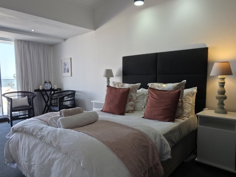 5 Bedroom Property for Sale in Jeffreys Bay Central Eastern Cape